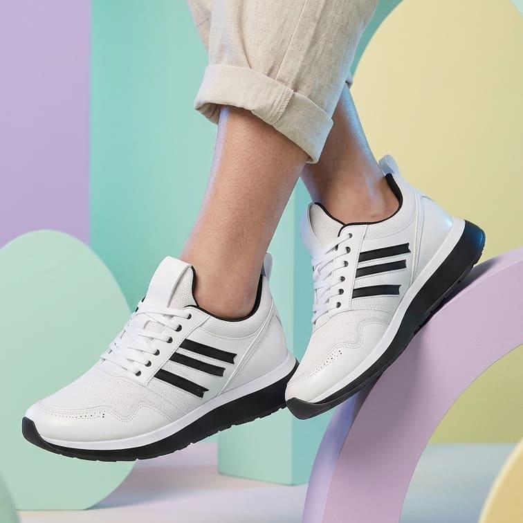 White Stripe Trainers Fourth
